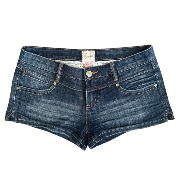 Mudd Dark Wash Denim Jean Shorts with Embroidered Back Pockets Junior’s 7 - Picture 1 of 12